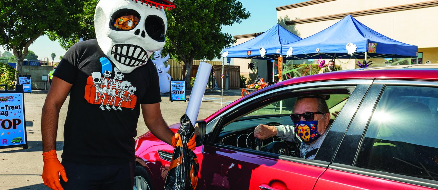 HALLOWEEN SENIOR DRIVE THROUGH SKULL