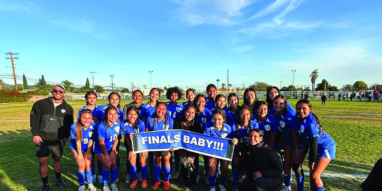 Girls ERHS Soccer Team e1680569073124