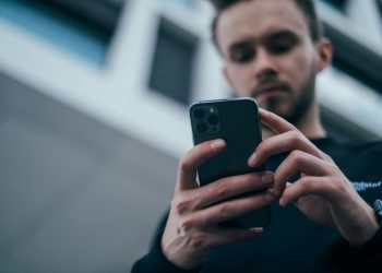 jonas leupe WargGLQW Yk unsplash